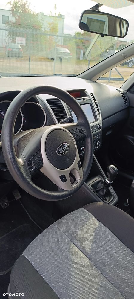 Kia Venga - 21