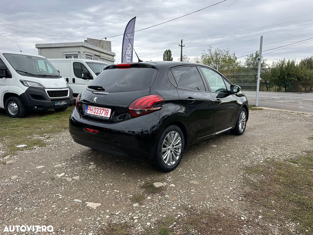 Peugeot 208 82 PureTech Style - 8