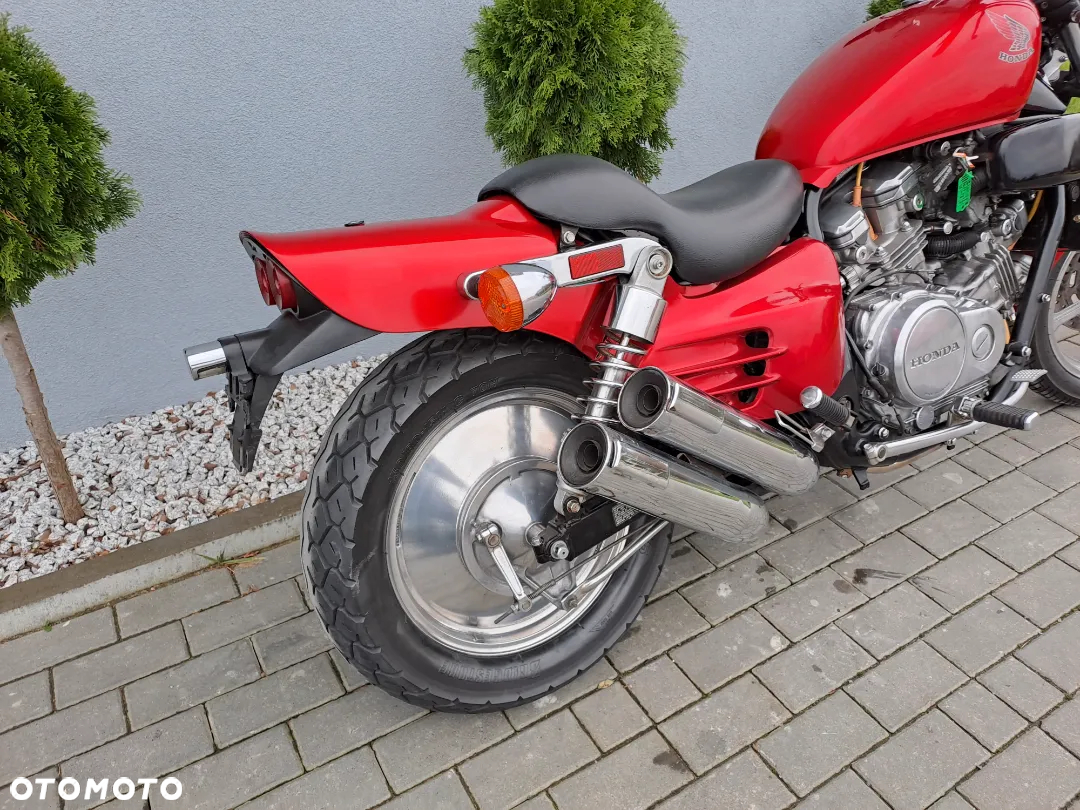 Honda VF - 30