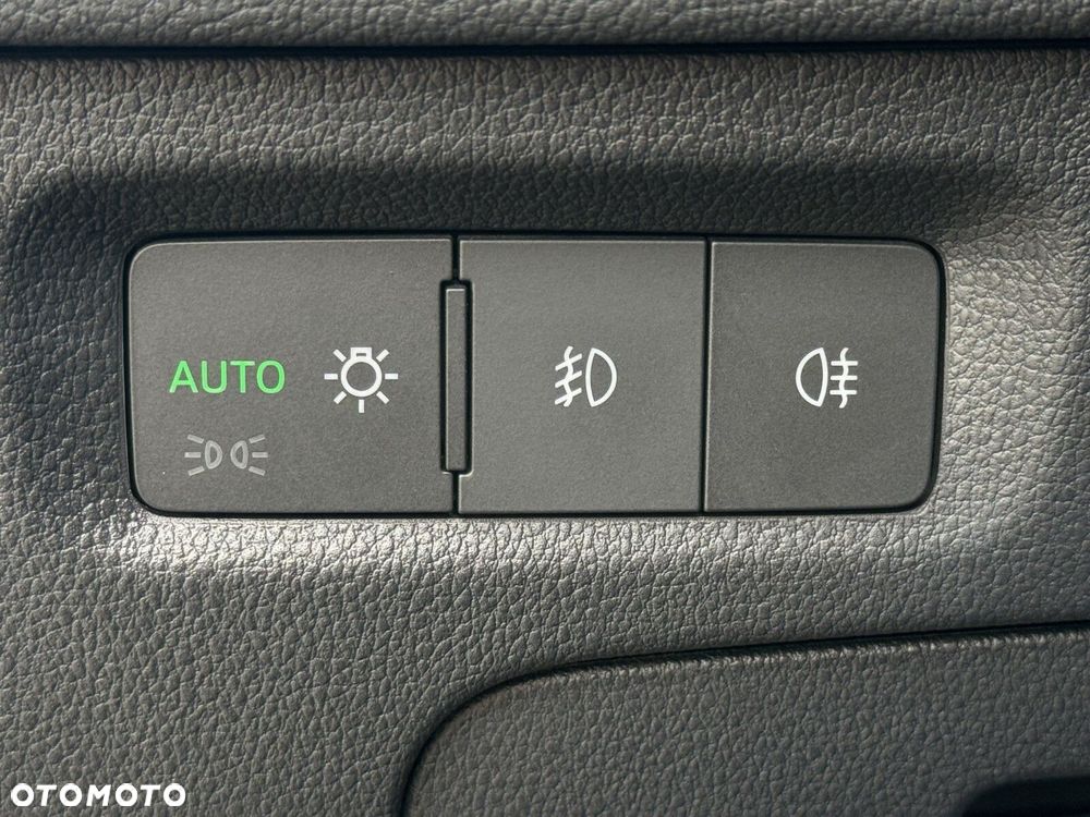 Skoda Octavia 2.0 TDI Ambition - 33