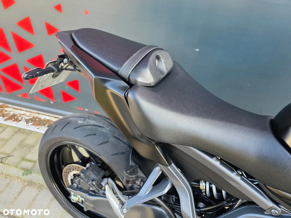 Yamaha MT - 22