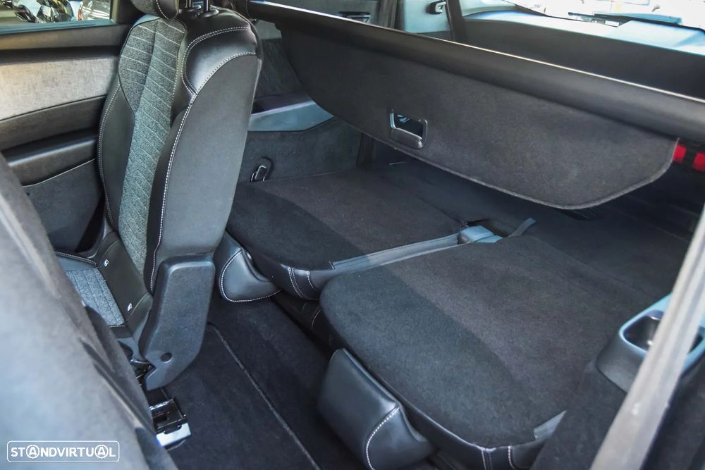 Peugeot 5008 1.2 Hybrid Allure e-DCS6 - 14