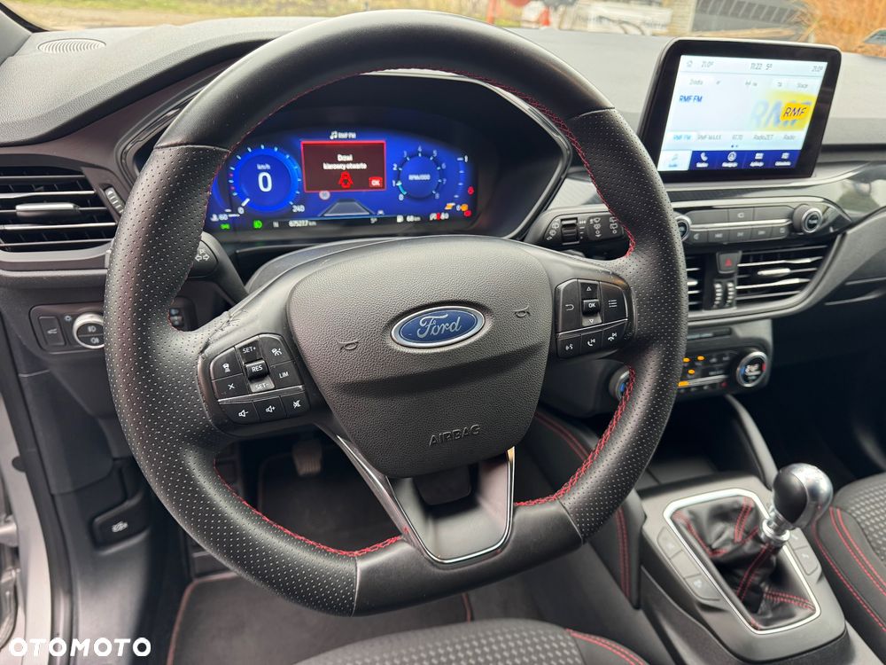 Ford Kuga 1.5 EcoBoost FWD ST-Line - 9