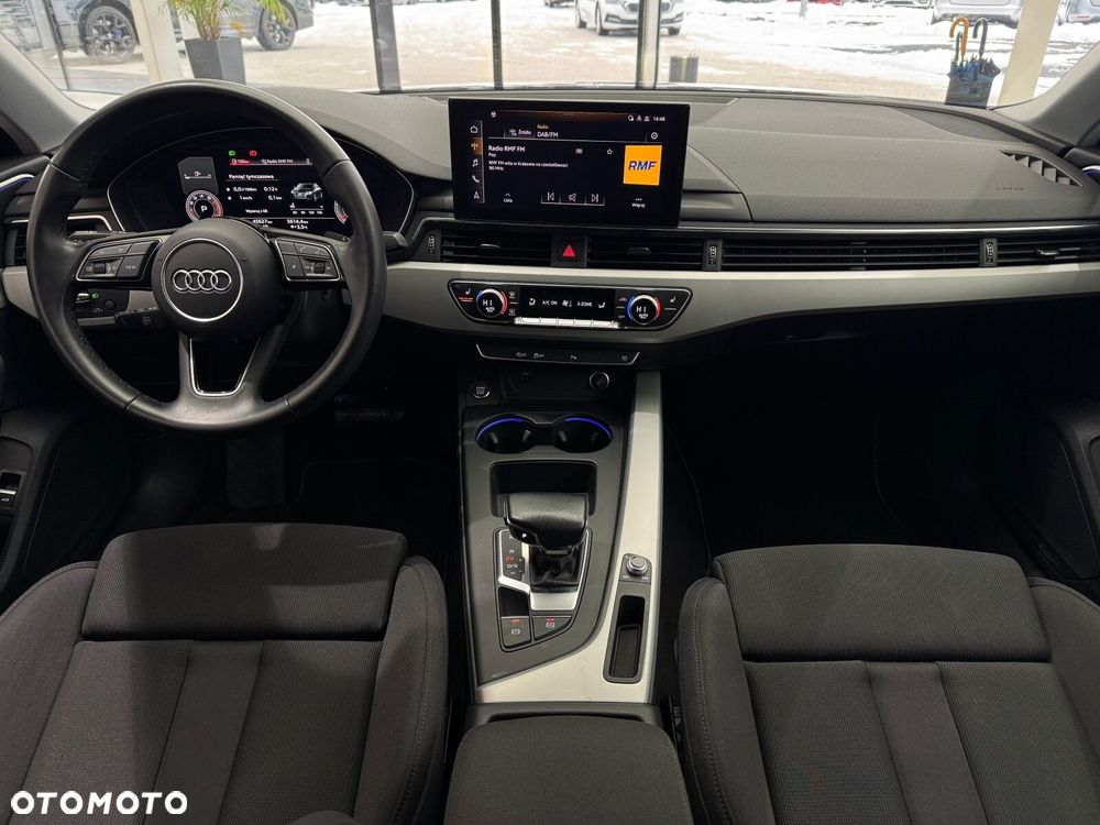 Audi A4 Limousine - 15