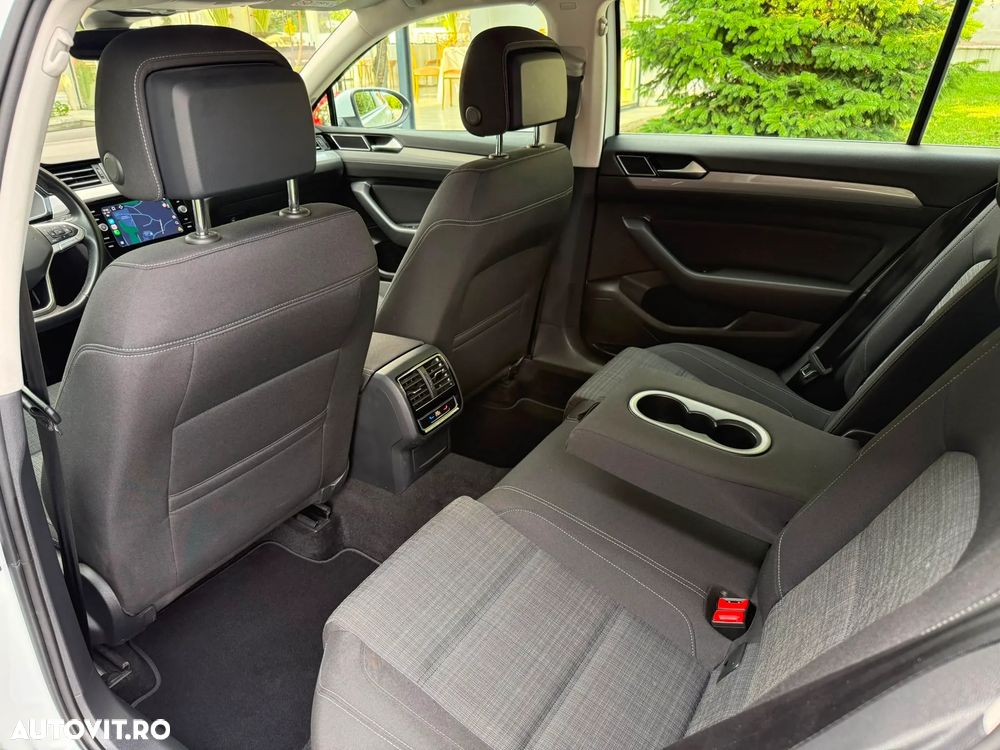 Volkswagen Passat 2.0 TDI SCR Business - 5
