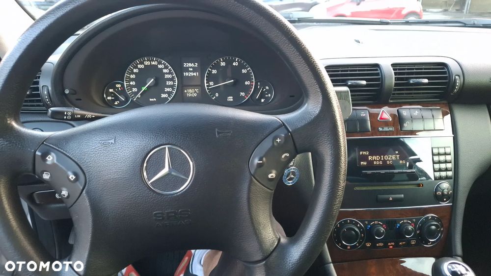 Mercedes-Benz Klasa C 200 Kompressor Classic - 15