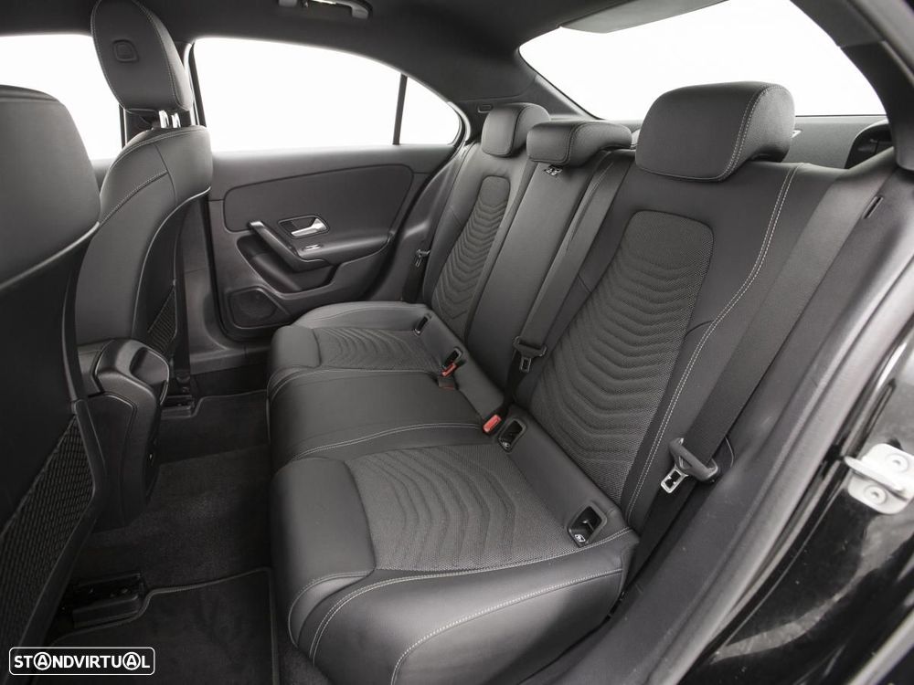 Mercedes-Benz A 200 Limousine d - 8