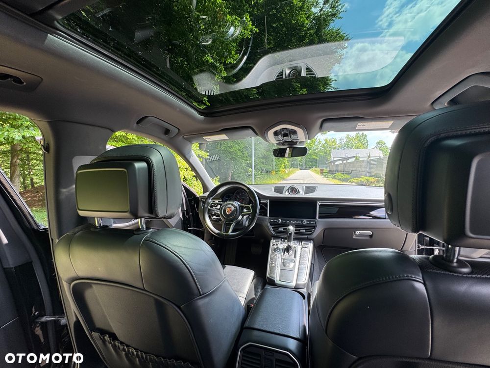 Porsche Macan Standard - 2