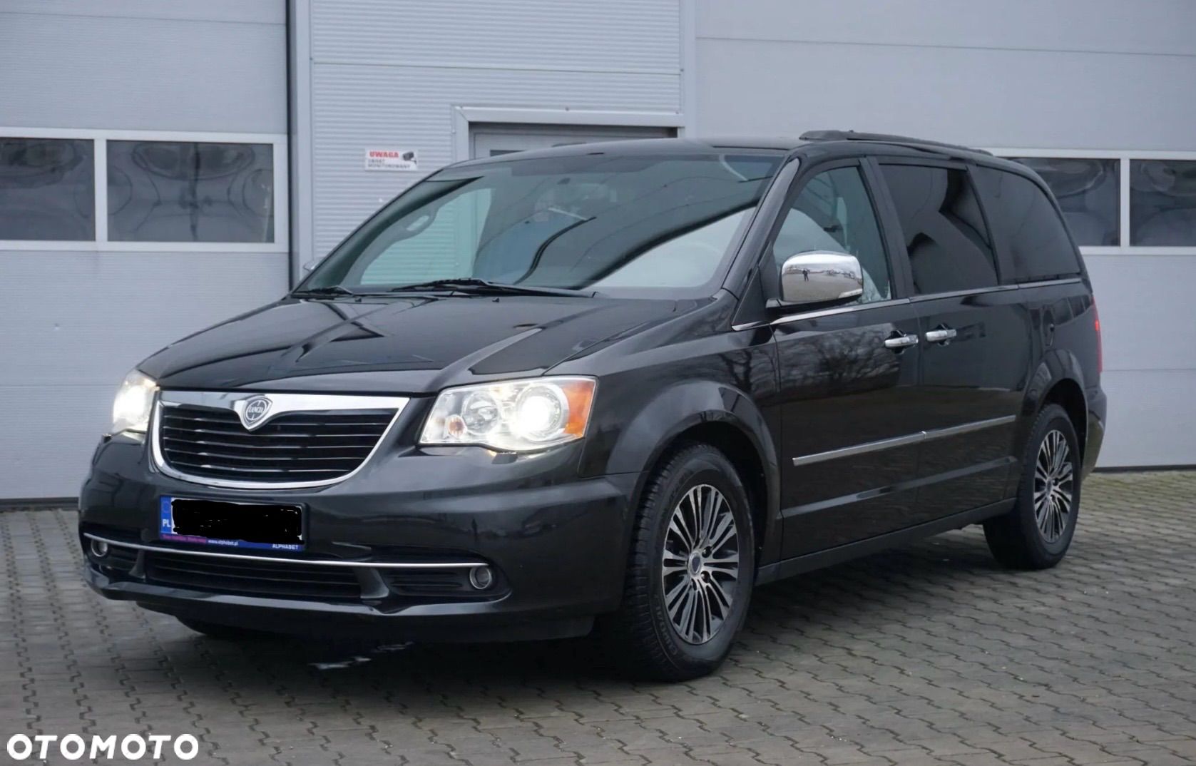 Lancia Voyager 2.8CRD S - 1