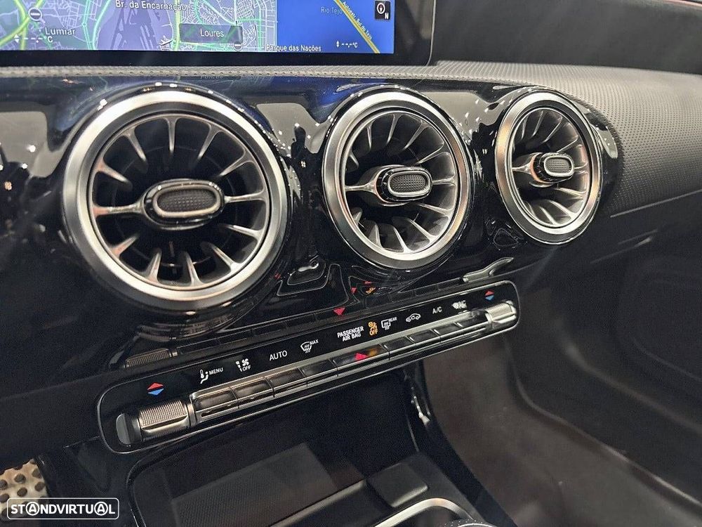 Mercedes-Benz A 160 AMG Line - 22
