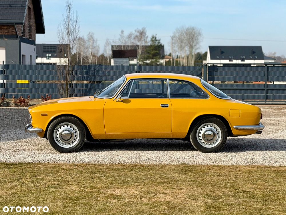 Alfa Romeo GT - 21