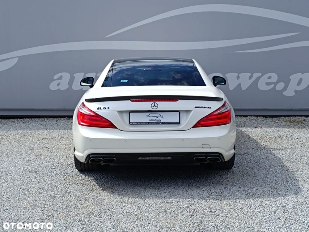 Mercedes-Benz SL 63 AMG - 38