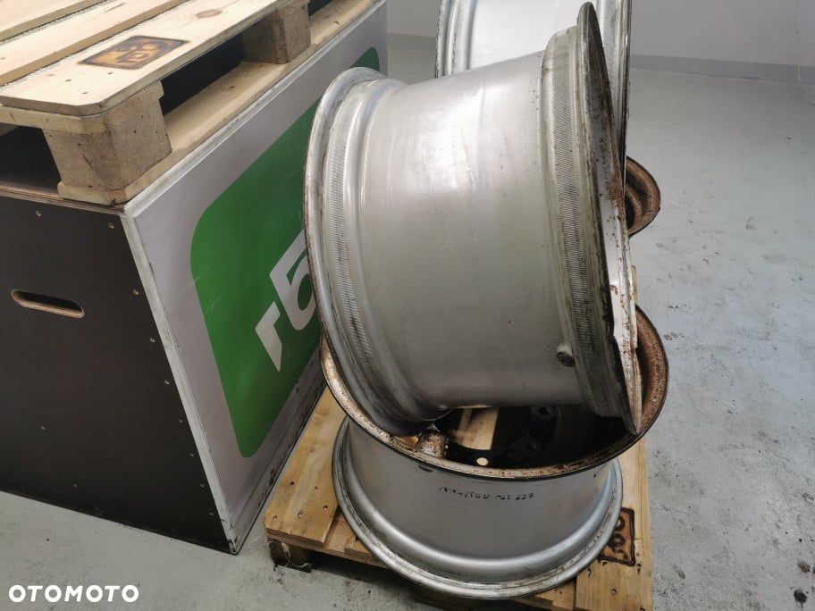 Felgi do Manitou MLT 627 {W14LX24} - 5