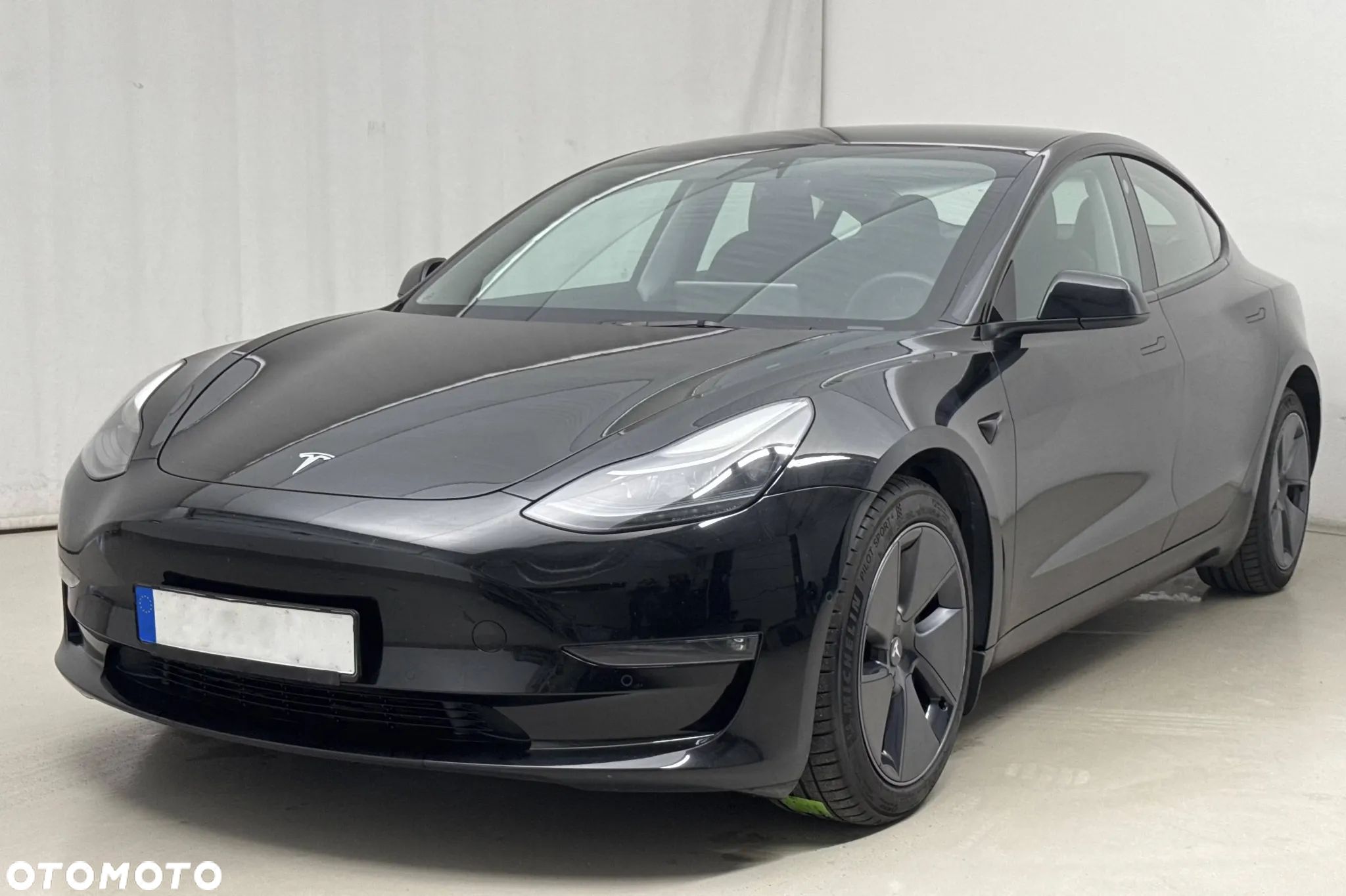 Tesla Model 3 Long Range AWD - 1