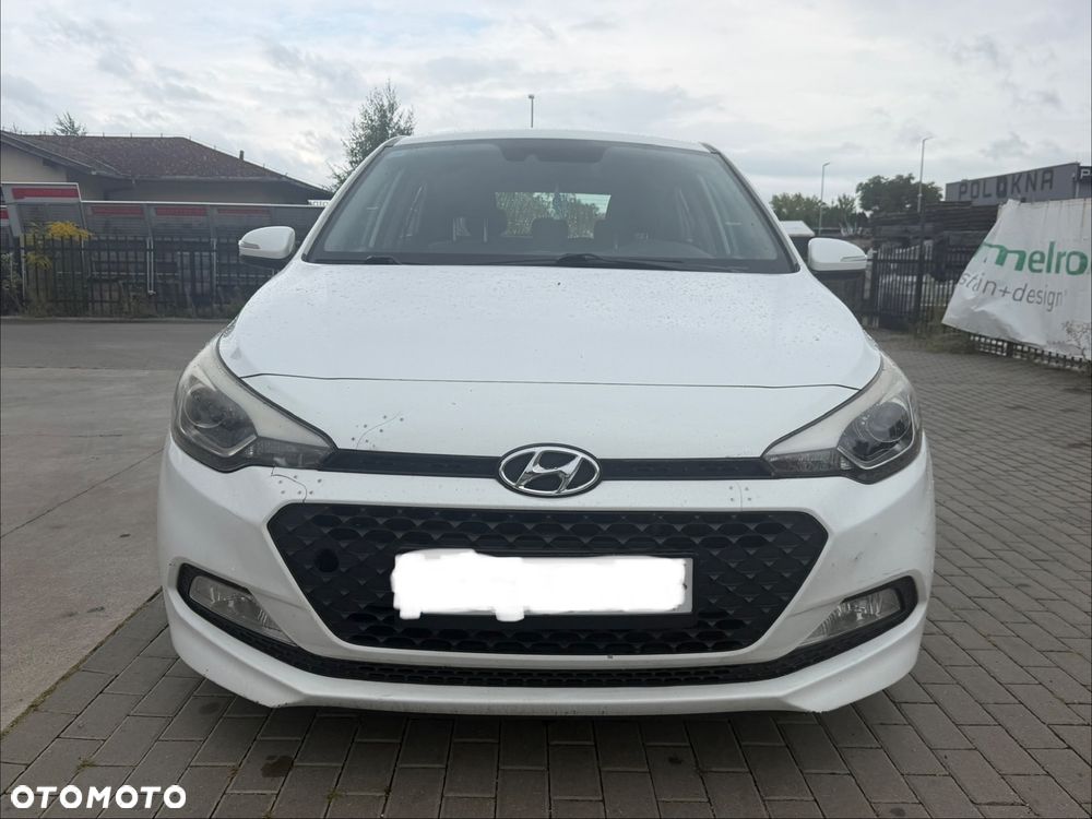 Hyundai i20 1.1 CRDi Trend - 15