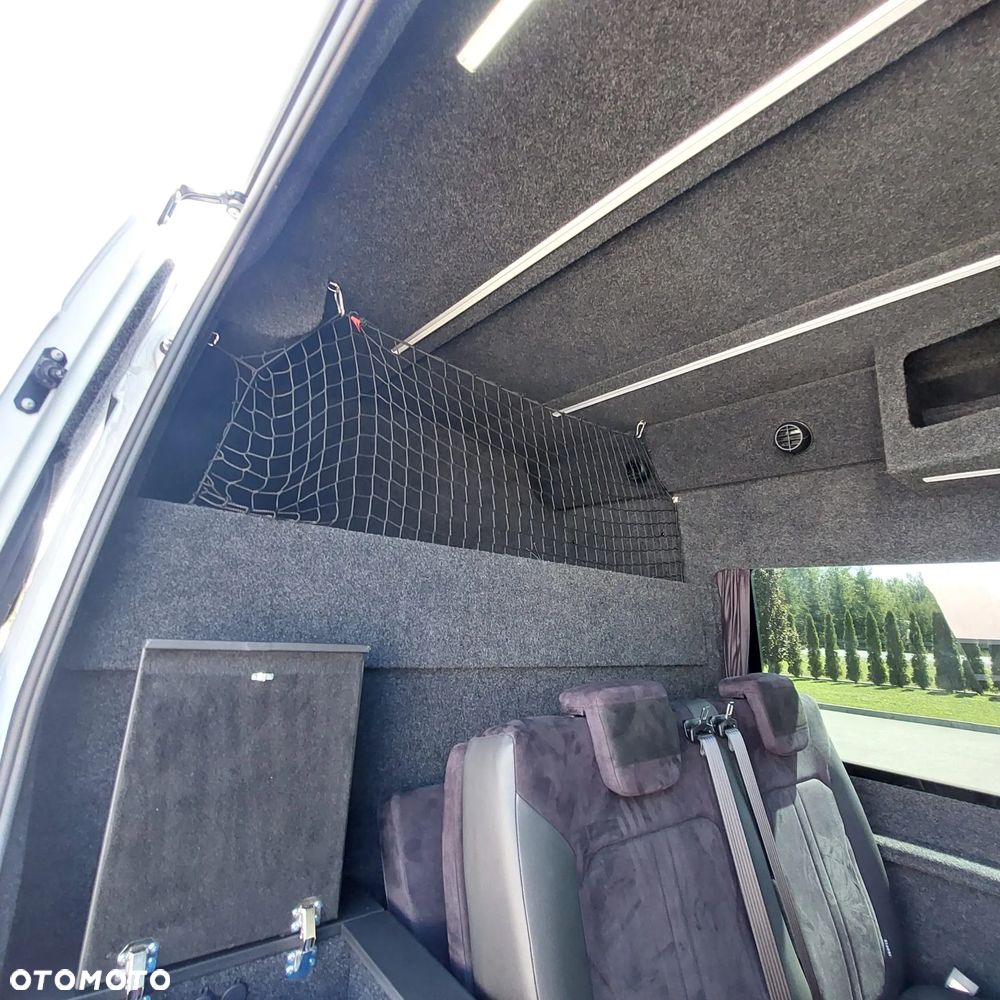 Mercedes-Benz Sprinter - 30