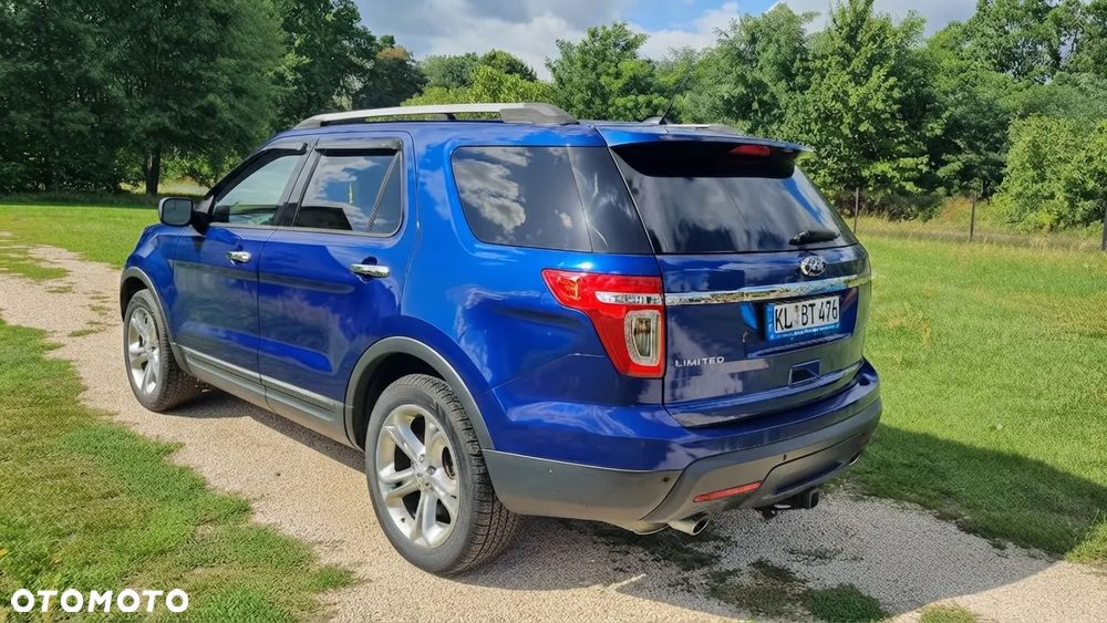 Ford Explorer - 2