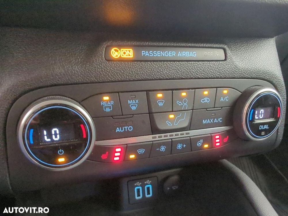 Ford Focus 1.0 EcoBoost Titanium - 13