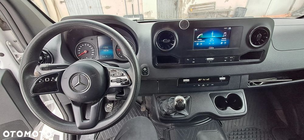 Mercedes-Benz SPRINTER - 27