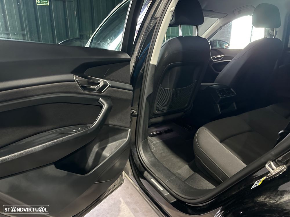 Audi Q8 e-Tron 55 quattro Advanced - 8