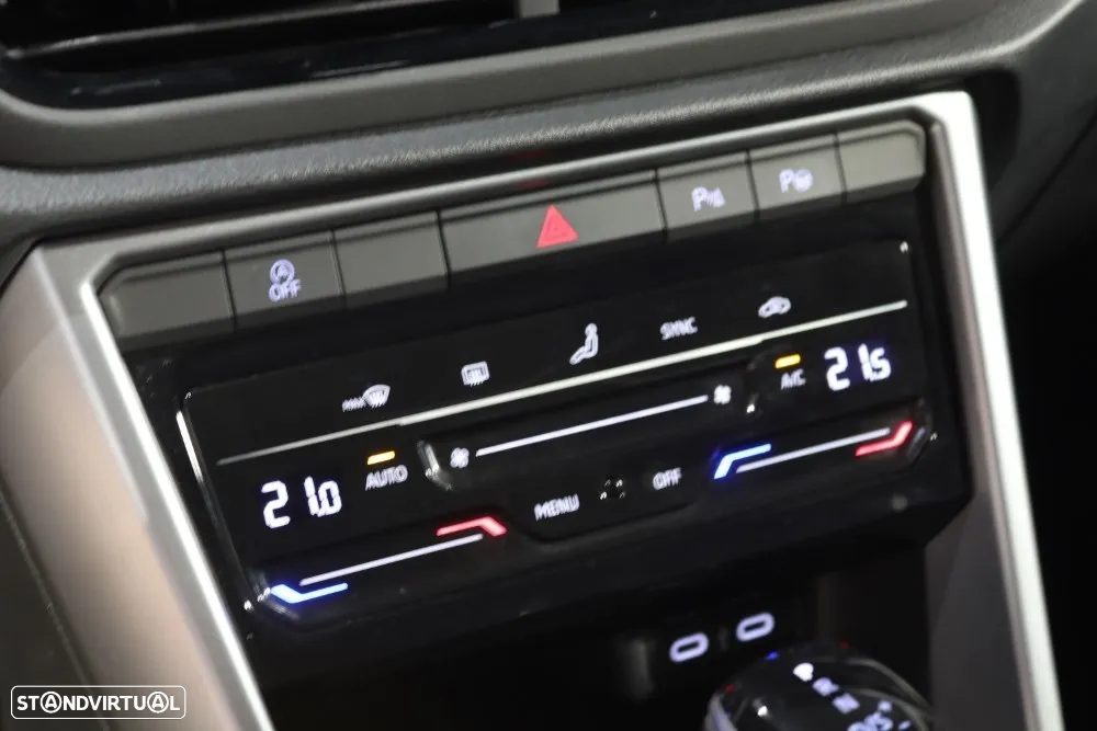 VW T-Roc 1.5 TSI Life DSG - 42