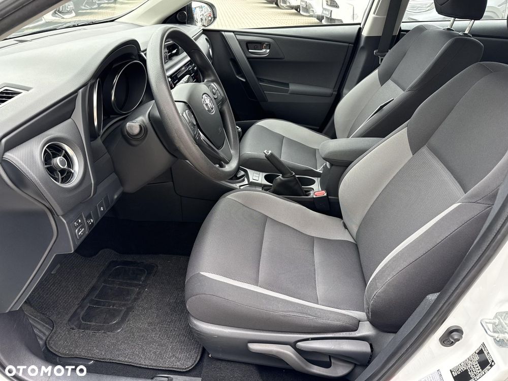 Toyota Auris 1.33 VVT-i Active - 13