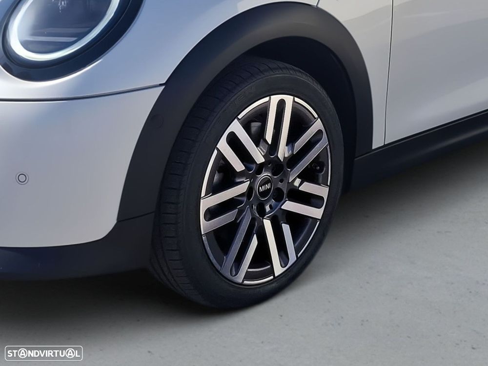MINI 5 Portas Cooper Auto - 4