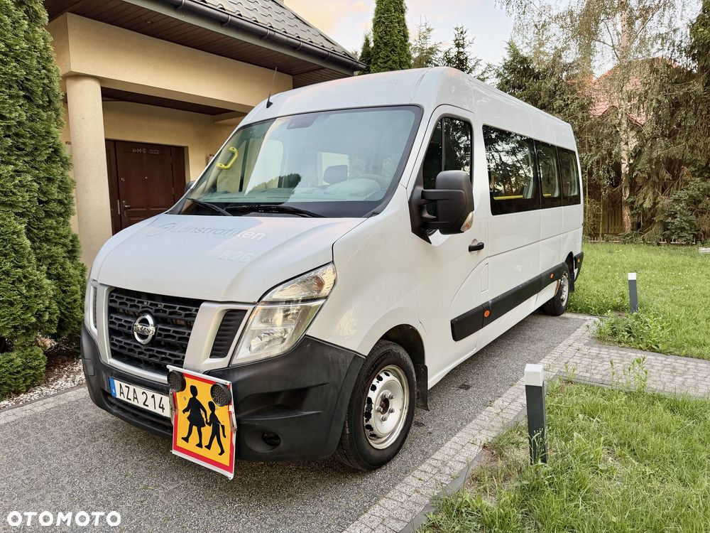 Nissan NV400 - 1