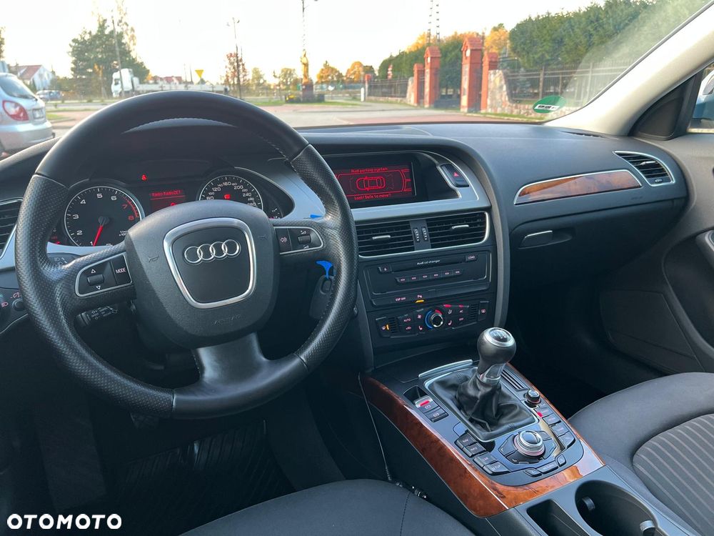Audi A4 Limousine - 18