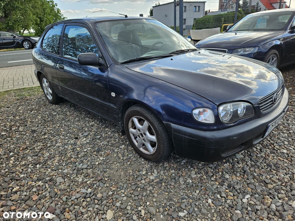 Toyota Corolla - 2