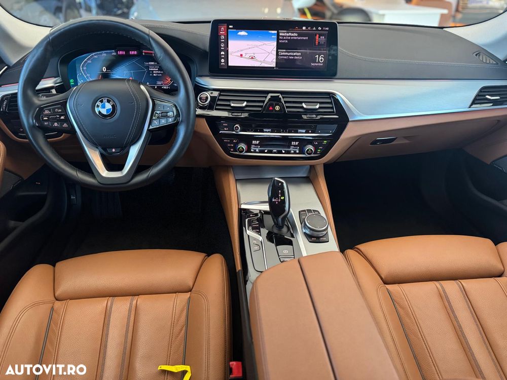 BMW Seria 5 530d xDrive AT MHEV - 7