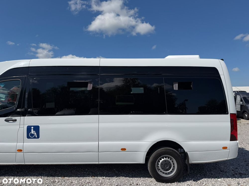 Mercedes-Benz eSprinter - 10