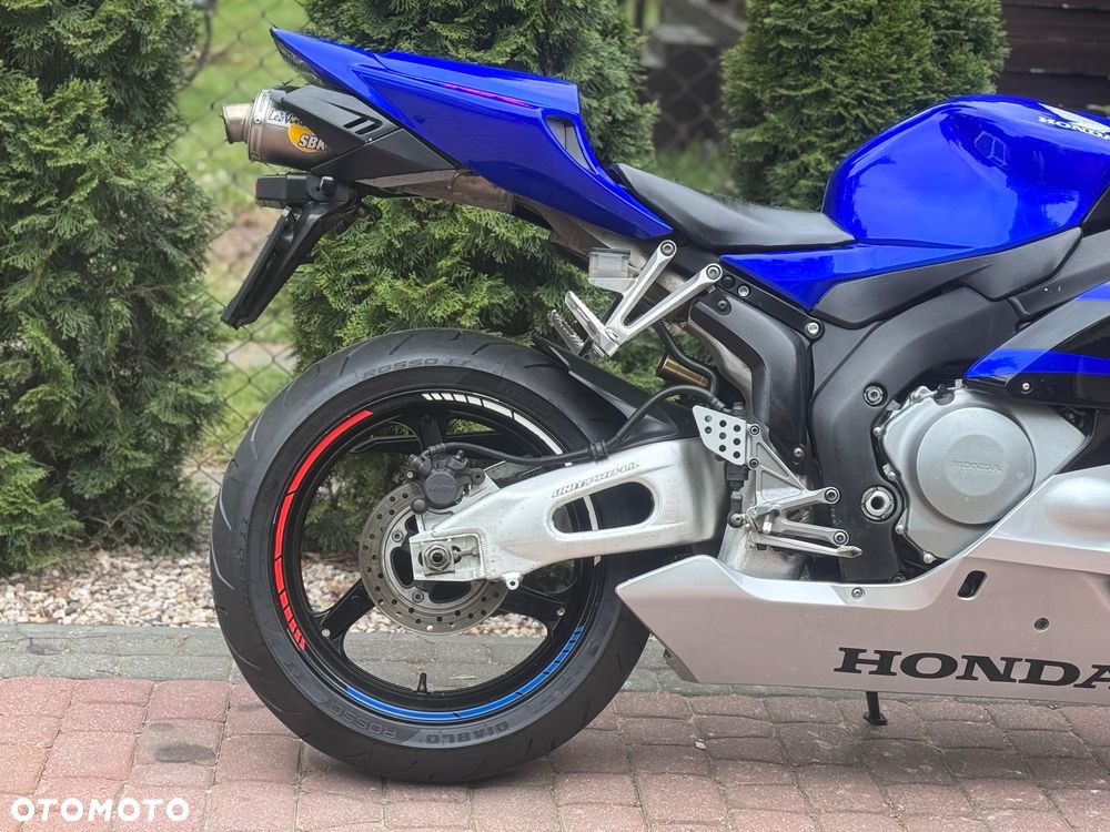 Honda CBR - 9