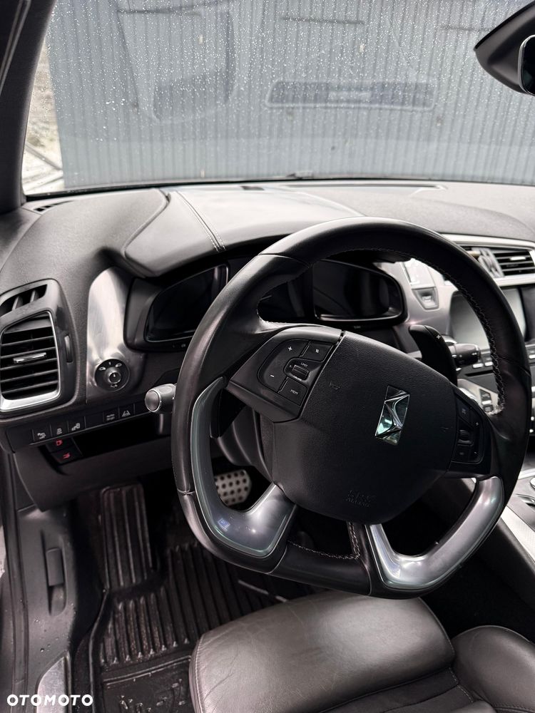 Citroën DS5 2.0 HDi Hybrid4 SoChic MCP - 15