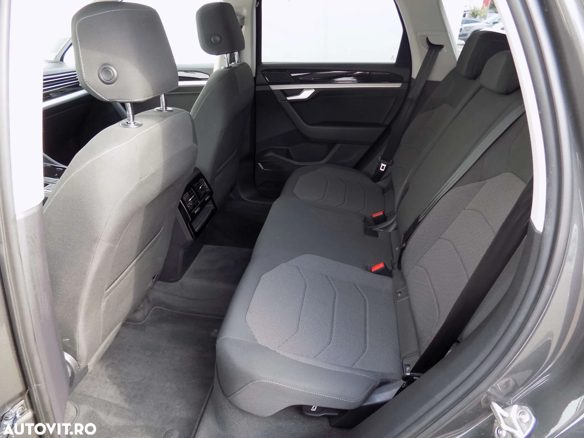 Volkswagen Touareg V6 TDI Style - 23
