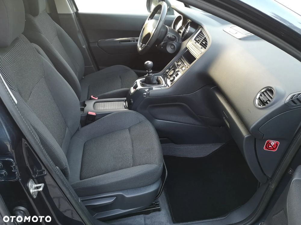 Peugeot 5008 1.6 THP Allure 7os - 6
