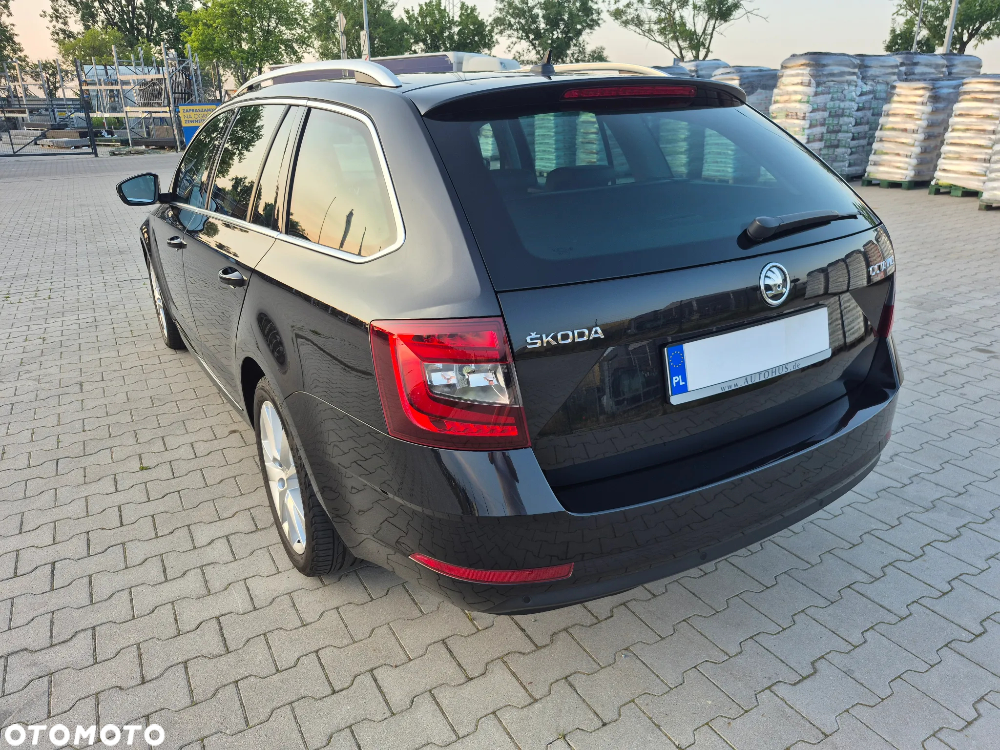 Skoda Octavia 2.0 TDI Elegance DSG - 9