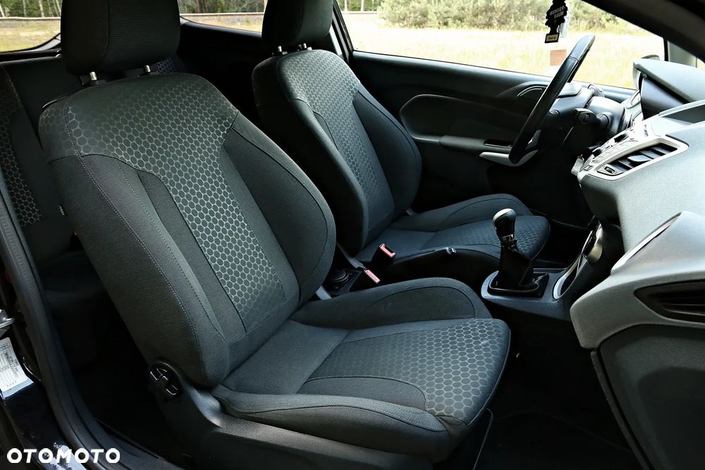 Ford Fiesta 1.4 Sport - 12
