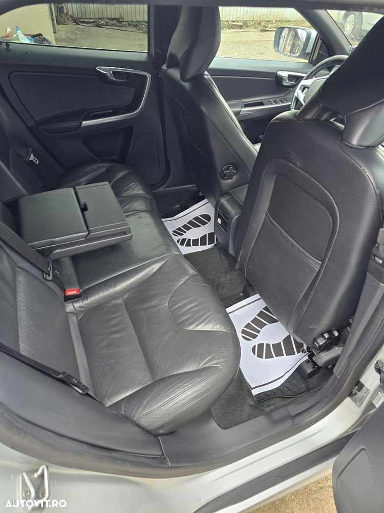 Volvo XC 60 D3 Start-Stop Momentum - 15