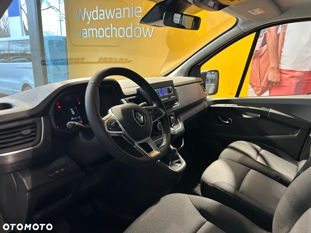 Renault Trafic - 22