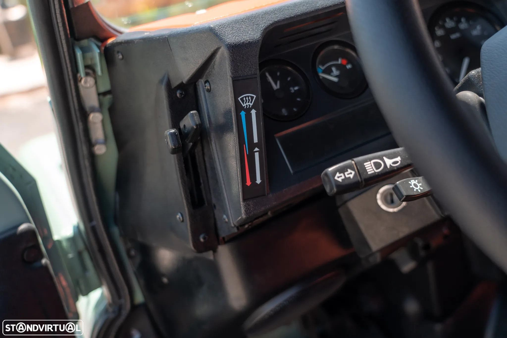 Land Rover Defender 110 SW 2.5 Td5 SE - 20