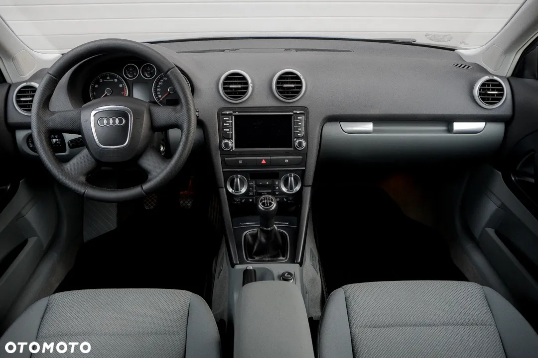 Audi A3 1.6 Attraction - 31