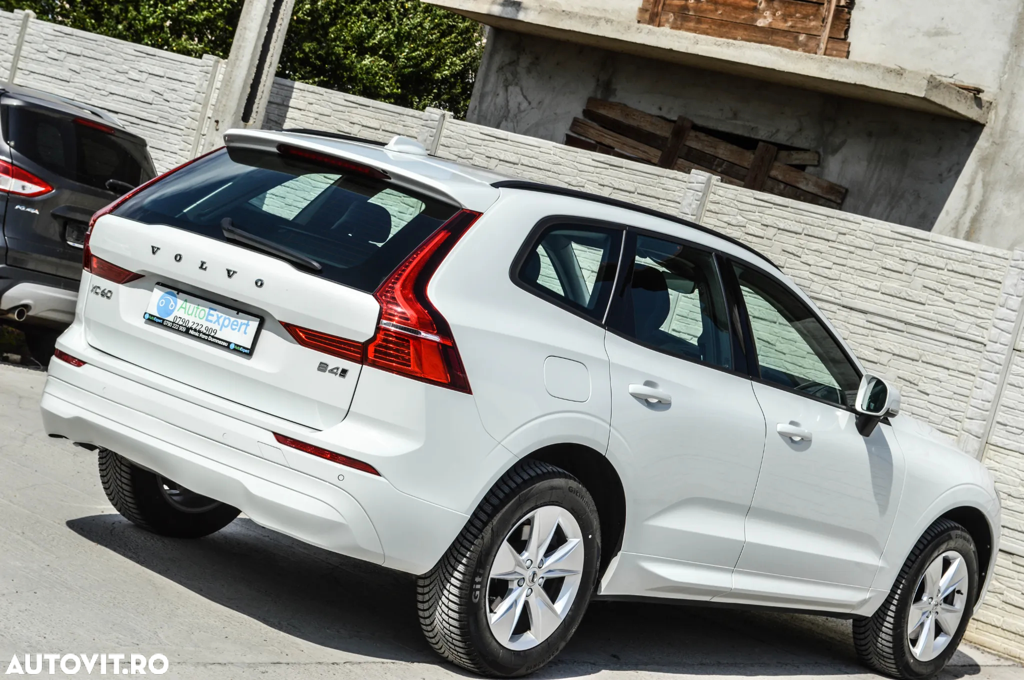 Volvo XC 60 B4 MHEV AT AWD Core - 4
