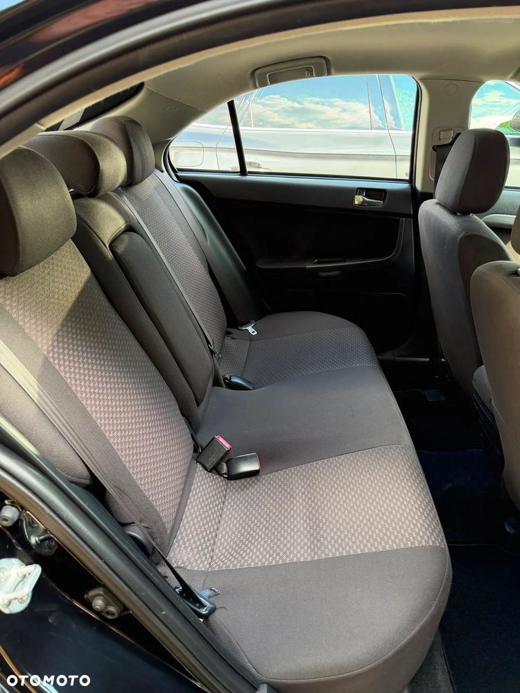Mitsubishi Lancer 1.8 Instyle - 11