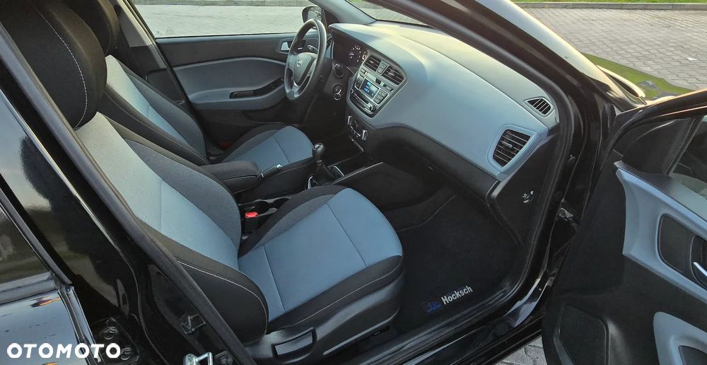 Hyundai i20 1.2 - 12