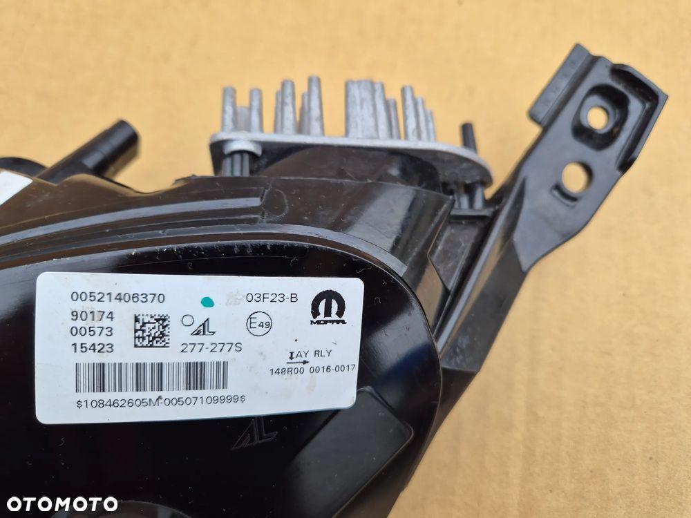 Fiat 500e DRL na maskę lewy.OE - 2