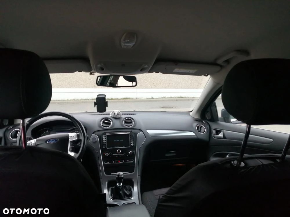 Ford Mondeo 2.0 TDCi Titanium - 18