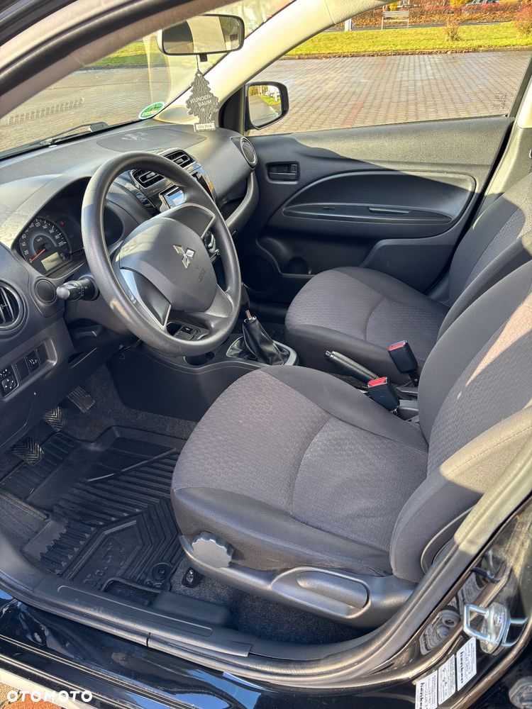 Mitsubishi Space Star - 9