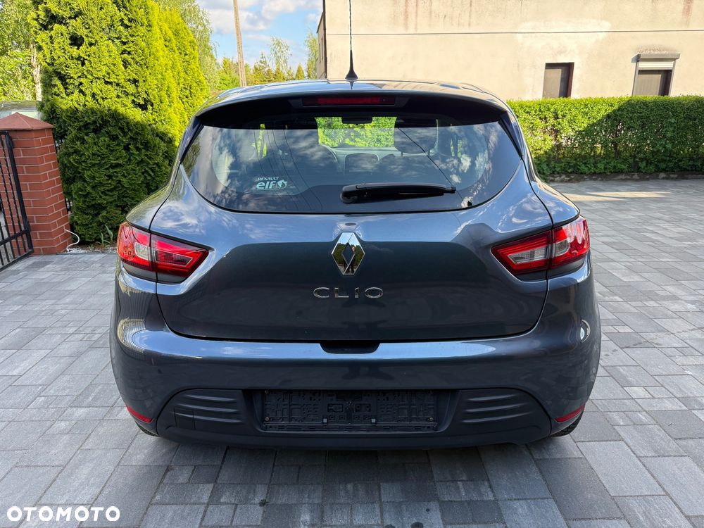 Renault Clio 1.2 16V 75 Business - 8