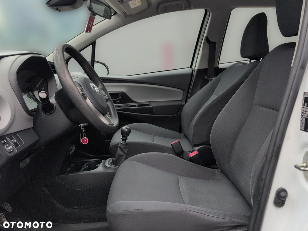 Toyota Yaris - 15